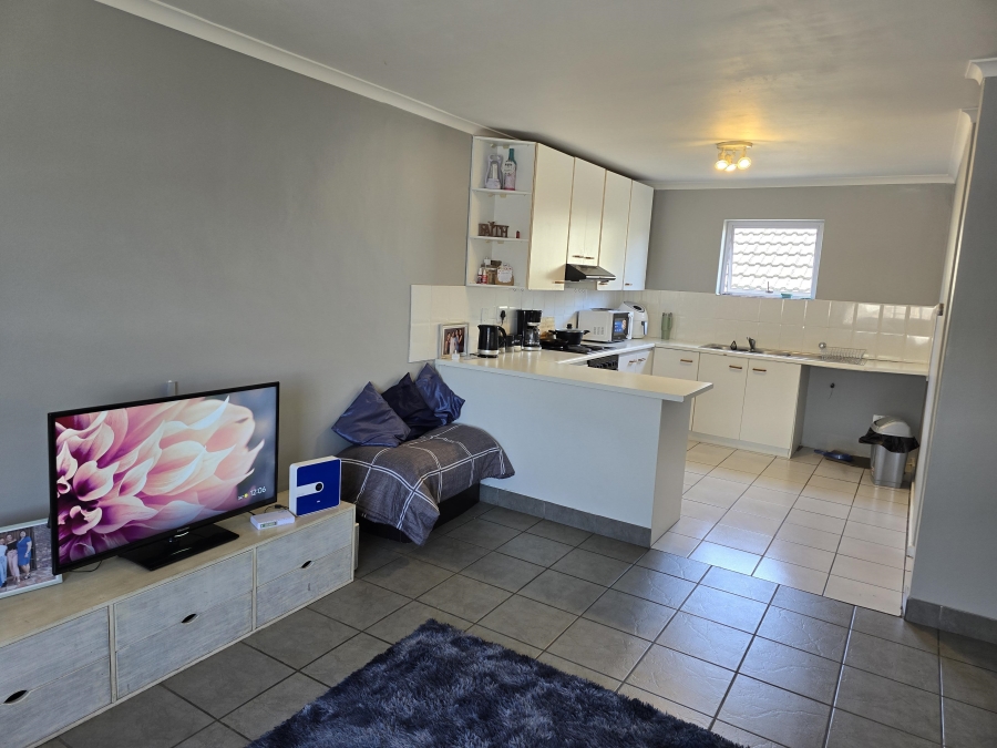 To Let 2 Bedroom Property for Rent in Durbanville Western Cape